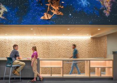 Uno Stem Trail Center